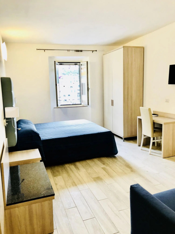Beautiful and very central penthouse overlooking the square of Porto Santo Stefano-Vista Bella