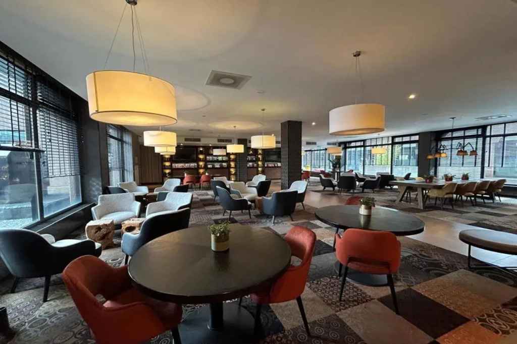 XO Hotels Park West