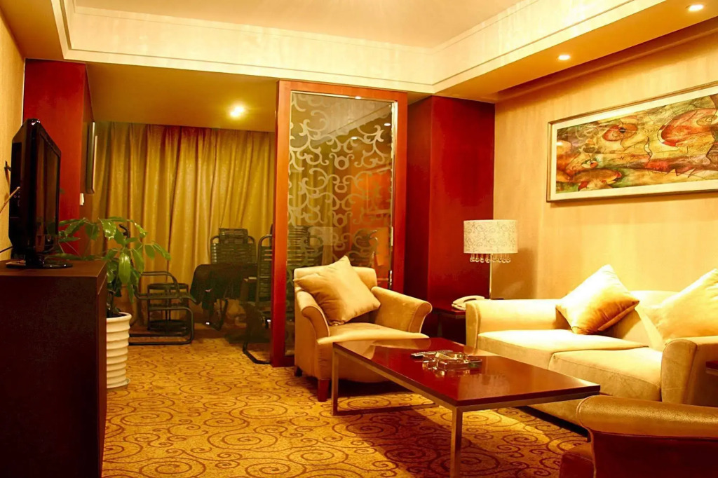 Chengdu Kinfu Center Hotel