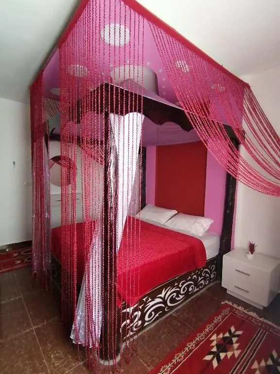 Petra paradise home