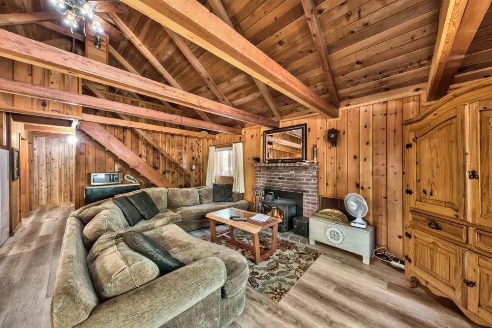 Hank Monk Chalet by RedAwning