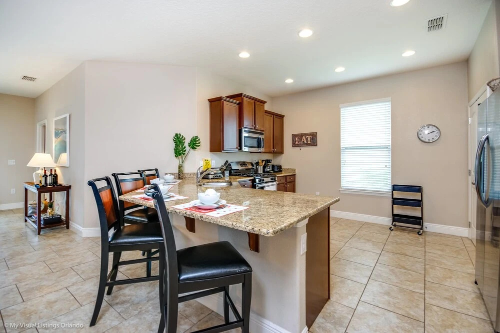 Solterra - 4167 Oaktree Drive