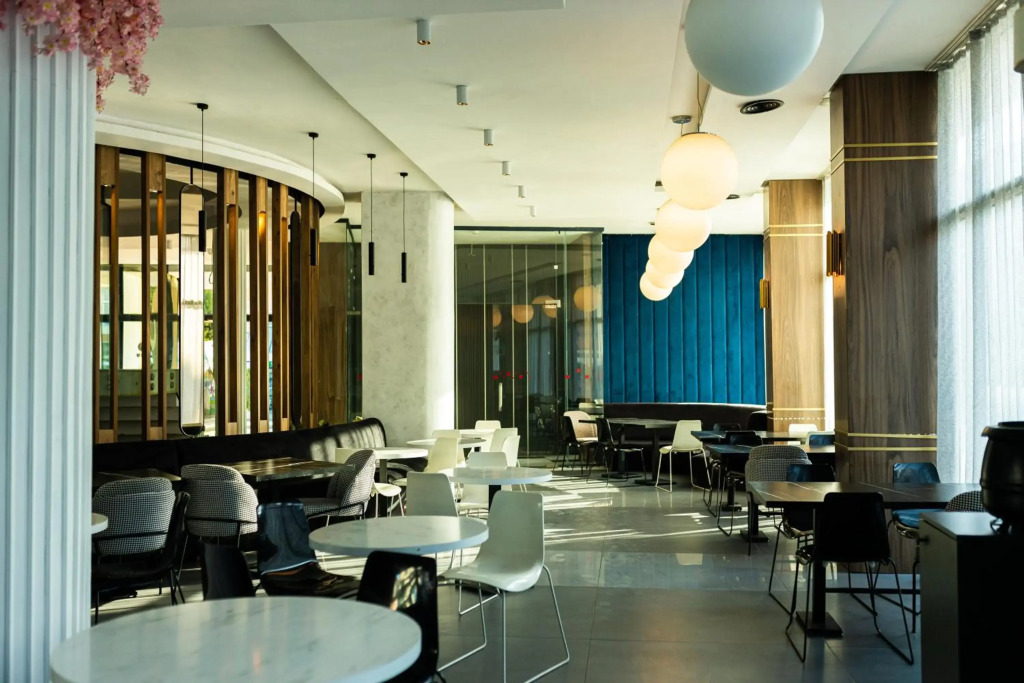 Riviera Blue Hotel