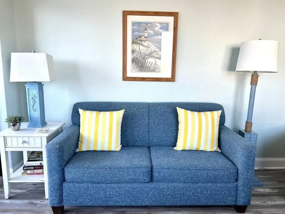 *OCEANFRONT FRESH RENO*KING Bed*Pool*Hot Tub*Approved Dogs*W54