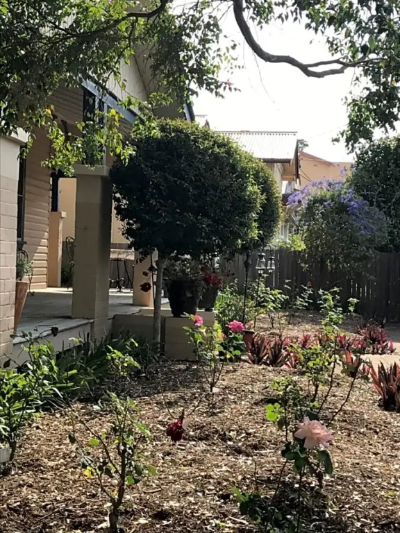 Guest House on Hyde