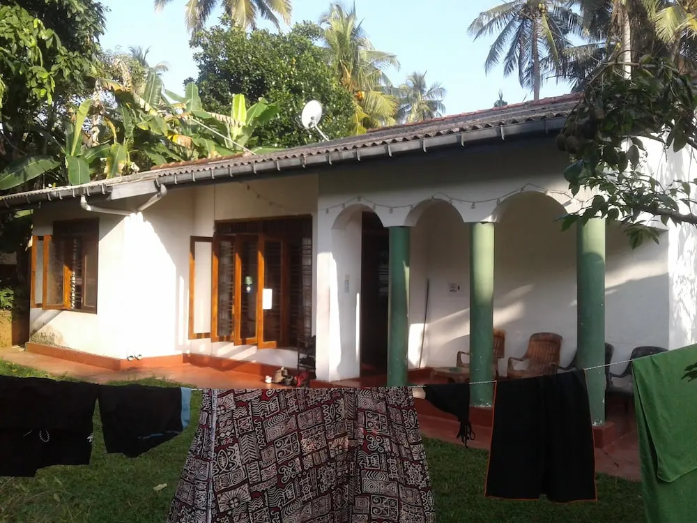Hikka Train Hostel