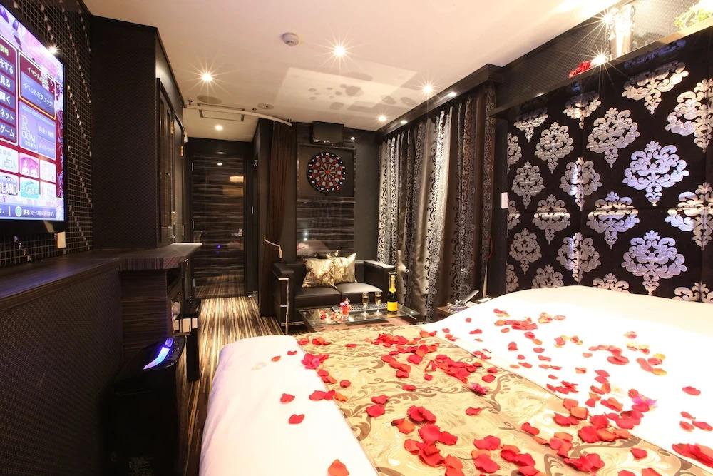 Lusso Croce Urban Resort