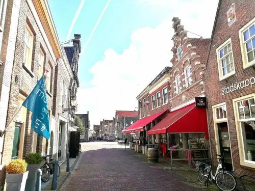 The Dutch Buoy