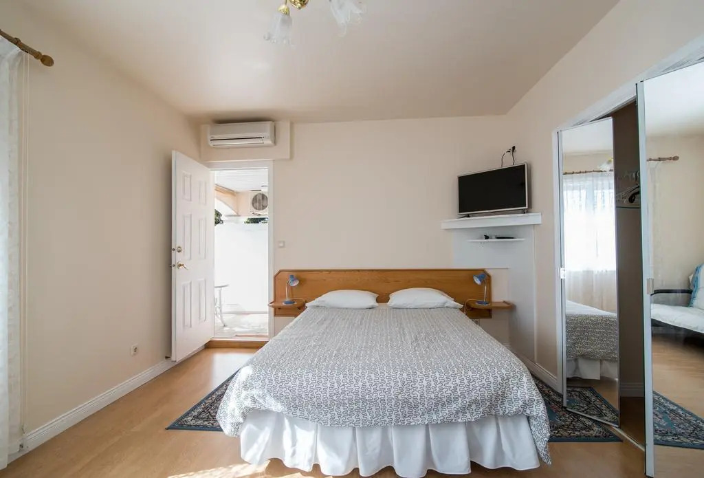 Apartments Mijajov Dvor