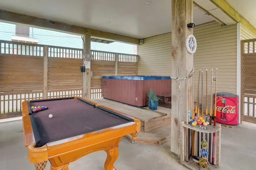 Furnished Patio & Deck: Galveston Escape!