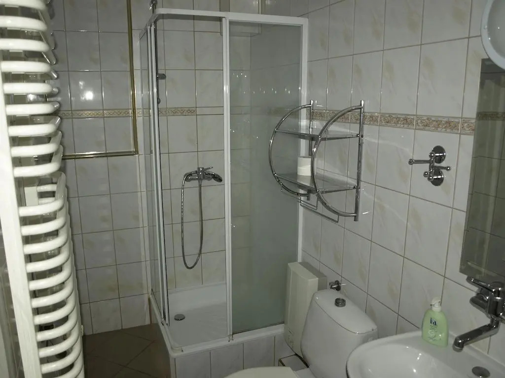 Hostel Incom