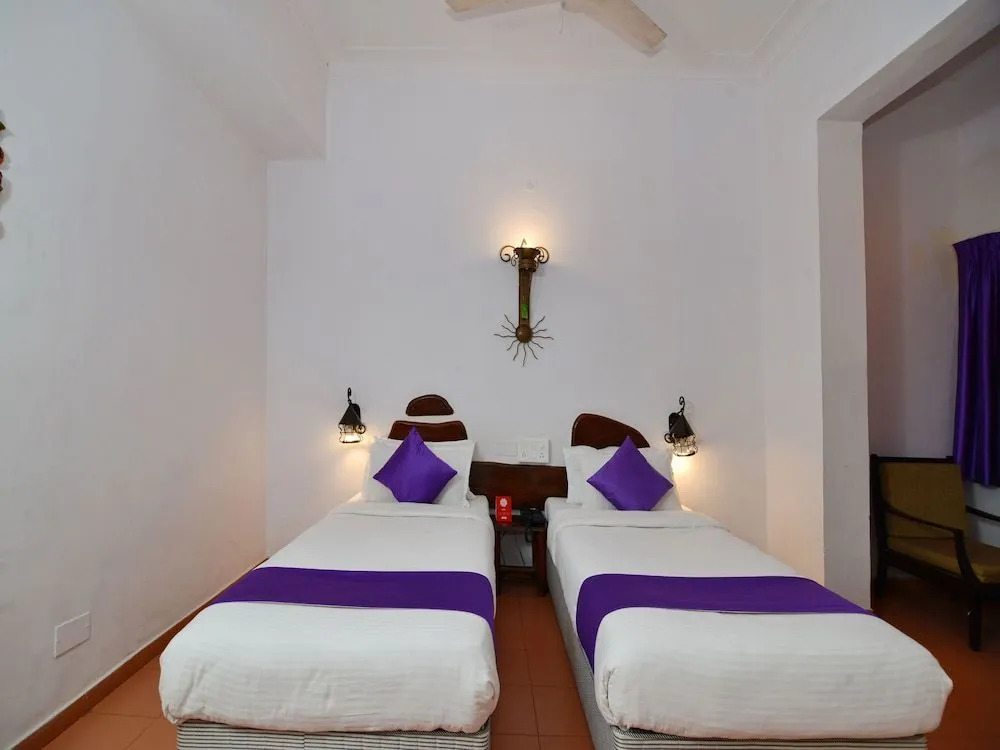 FabHotel Maharaja - Nr Vasco Da Gama Railway Station