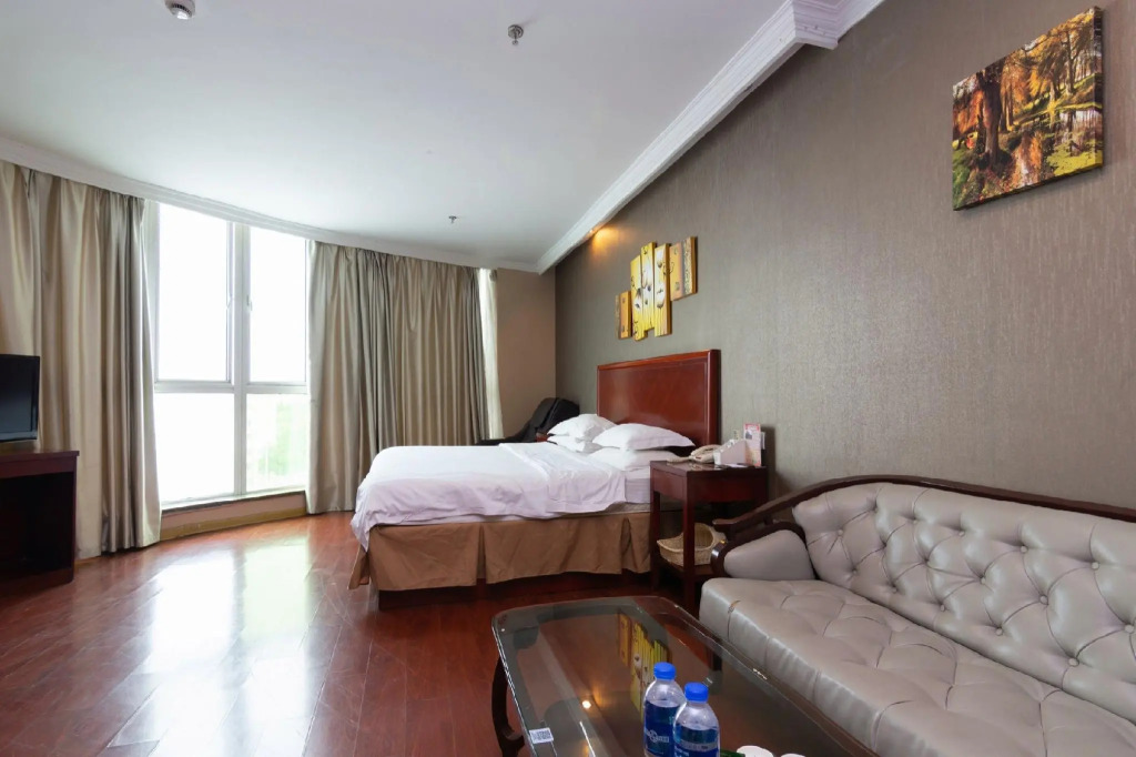 GreenTree Inn Shanghai Songjiang Xinqiao Jiuxin Road Express Hotel