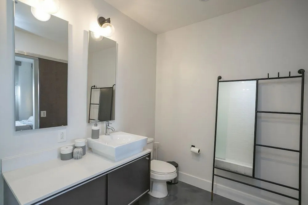 Sleek Furnished Modern Downtown Condo