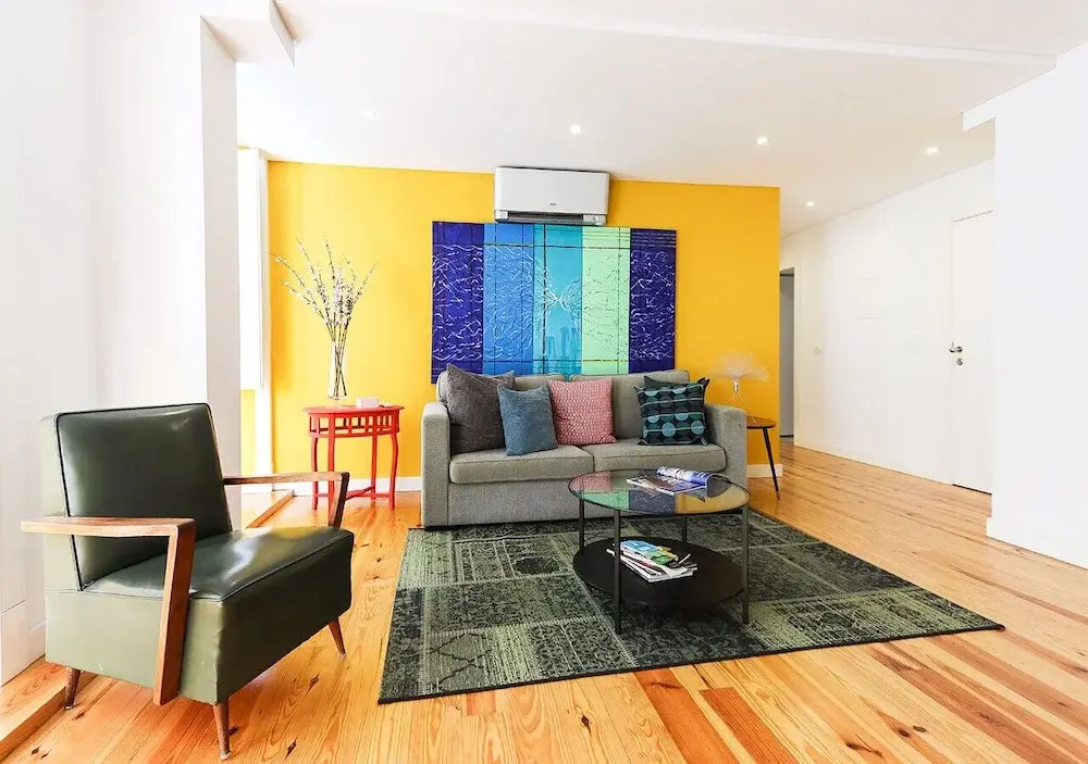 JOIVY Spacious & elegant 1-bed flat, moments from Avenida station