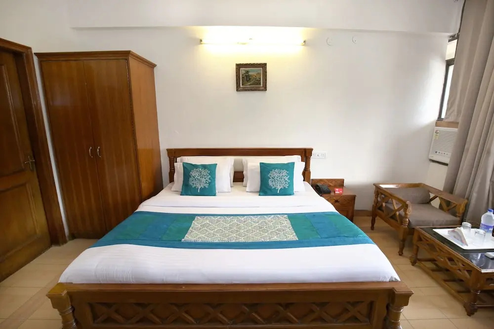 OYO 3932 Welcome Residency Hotel 35