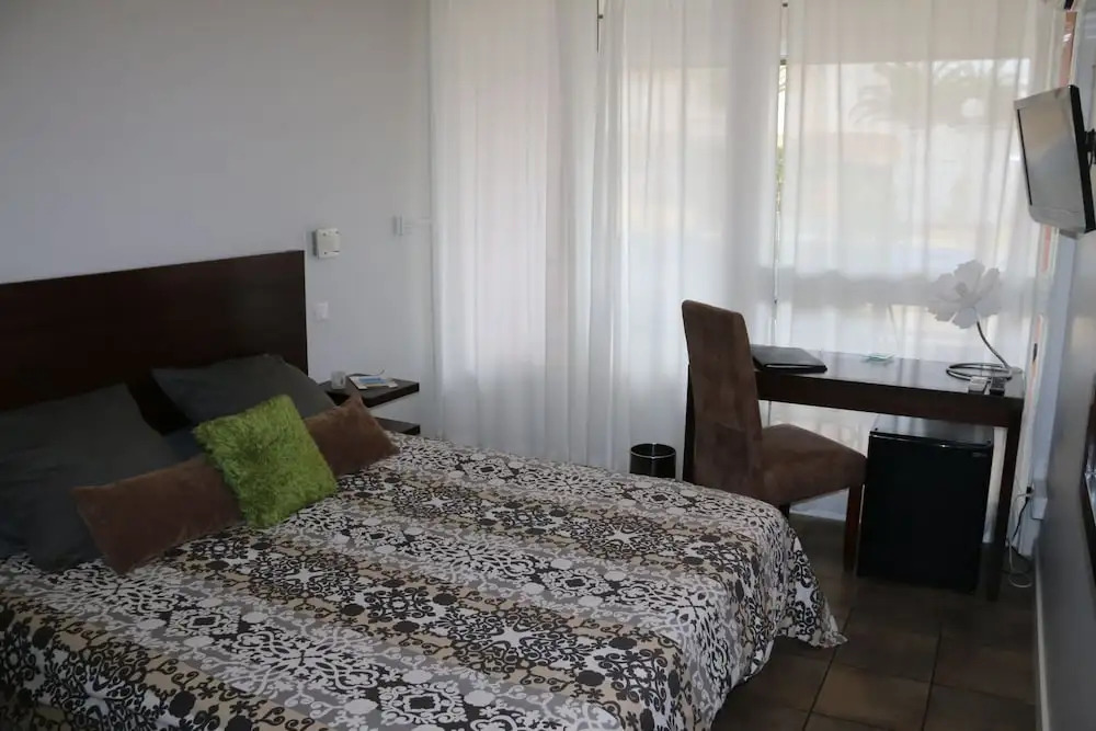 Rez de jardin OU 4e avec ascenseur- VELO - PISCINE -WIFI-Dans le Village naturiste-HOLIDAYSOCHIC