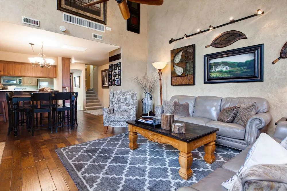 3754 Navajo Trail Townhouse Unit 80 - 4 Br townhouse by RedAwning