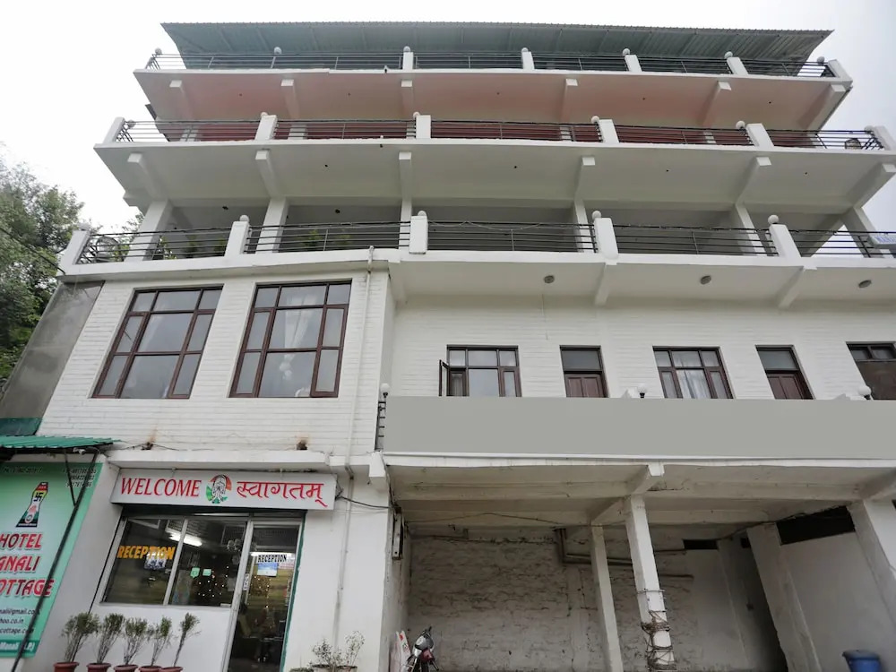 OYO 13691 Home River View 1BHK vashisht Manali