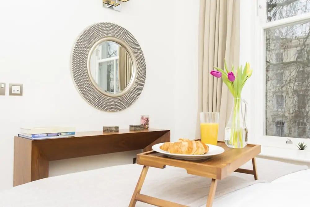 Royal Residence Charming 2 Bedroom - Talbot 3b