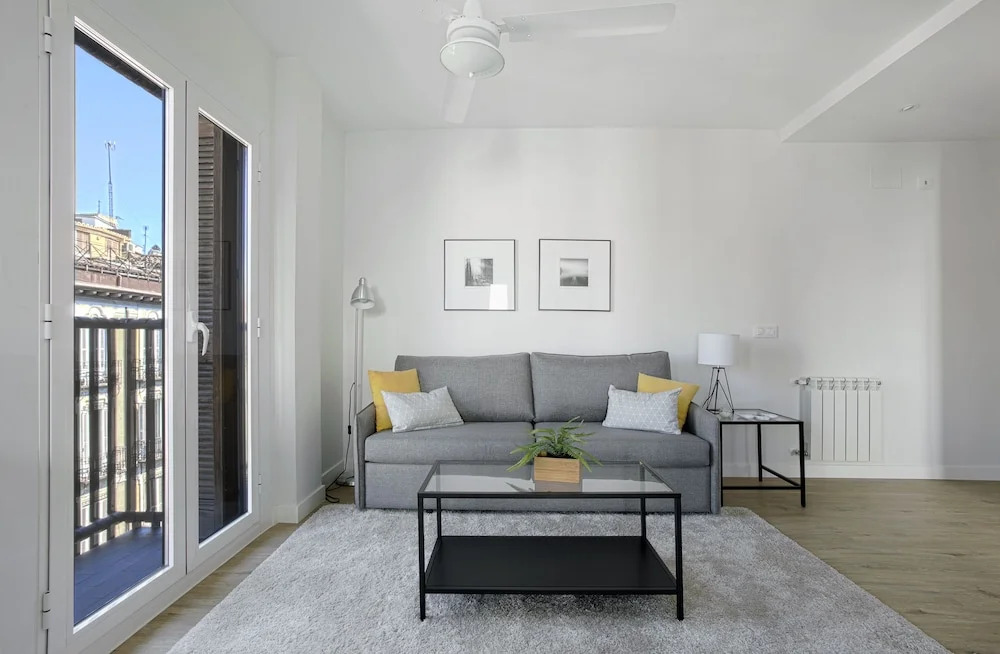 Desing 1 Bd Apartm Prime Location. Cava Baja