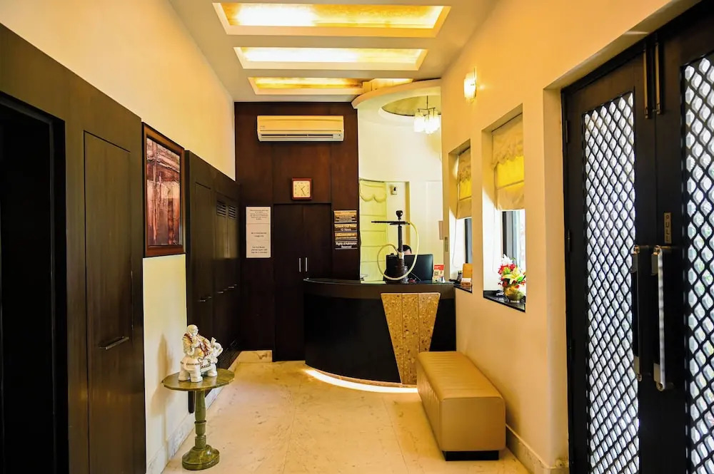 Hotel Cresent - Near Assi Ghat Varanasi