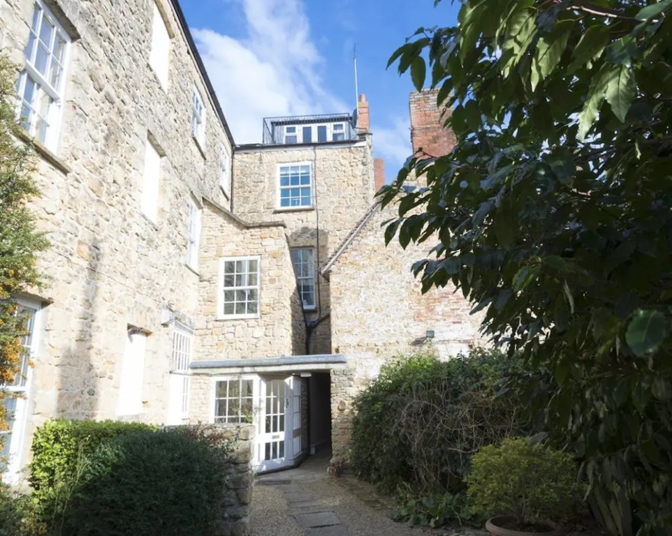Printers Court 2