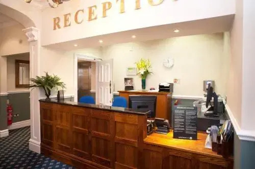 Eleven Palace Hotel