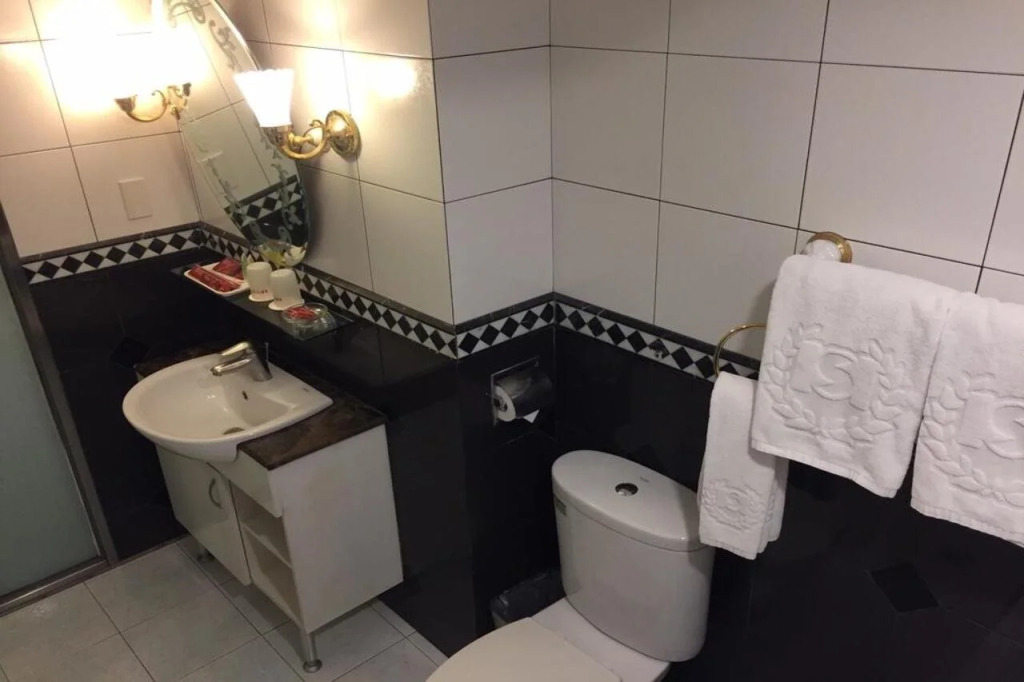 Charming City Songshan Hotel