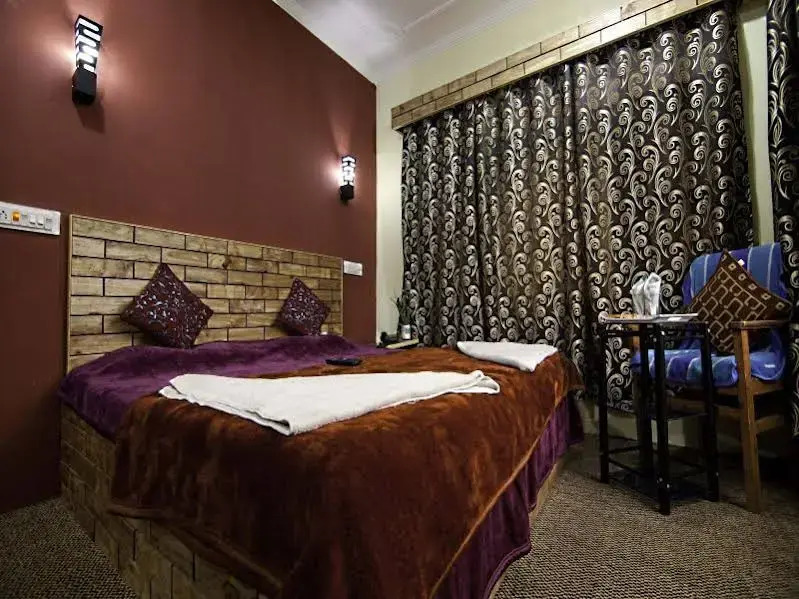 Hotel Kashmir Inn