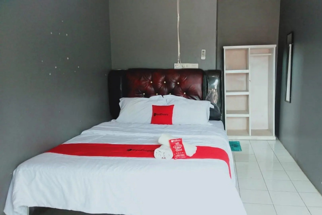 RedDoorz near Silampari Airport Lubuk Linggau