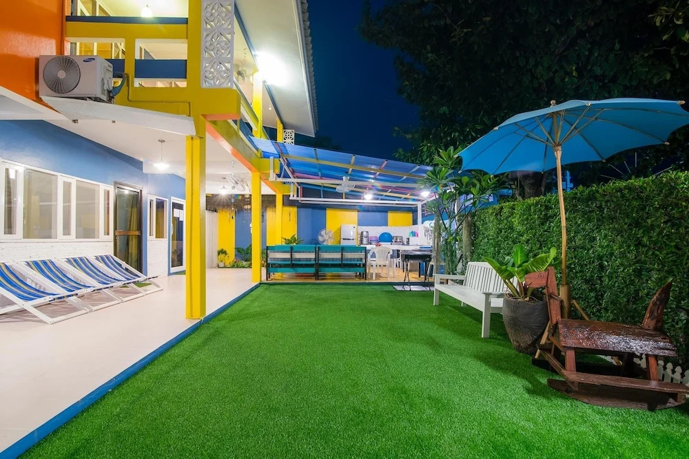 Surf House Hua Hin