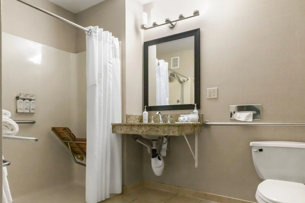 Holiday Inn Express - Ludlow - Chicopee Area by IHG