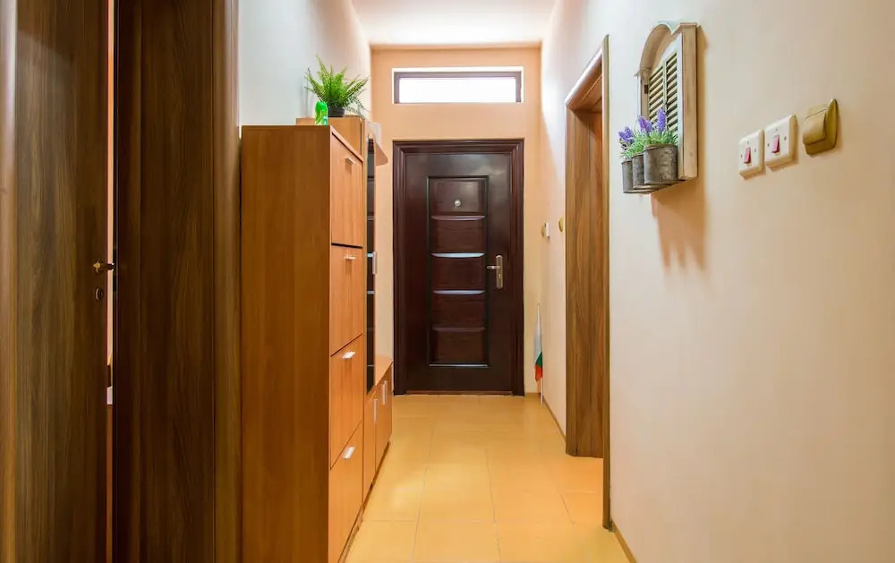 FM Luxury 2-BDR Apartment - Rocky House