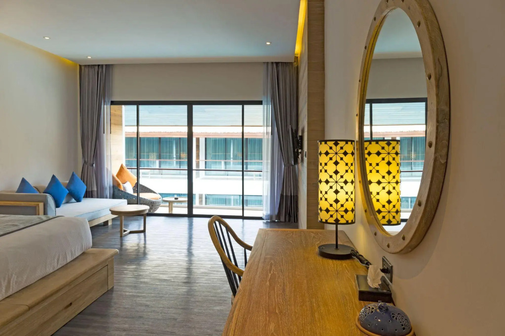 AKIRA Lipe Resort