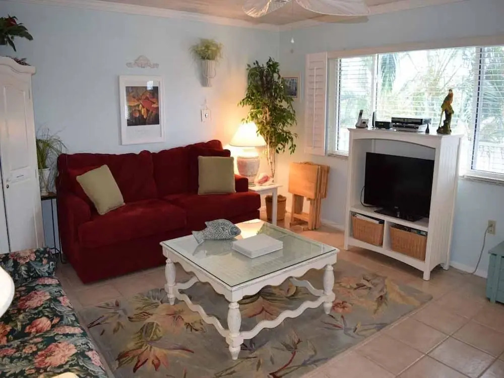 Palm Cay 4