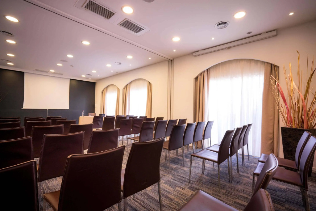 Best Western Plus La Marina