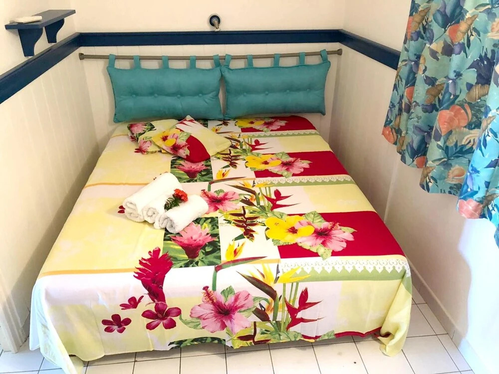 Apartment With one Bedroom in Le Moule, With Wonderful sea View, Terrace and Wifi