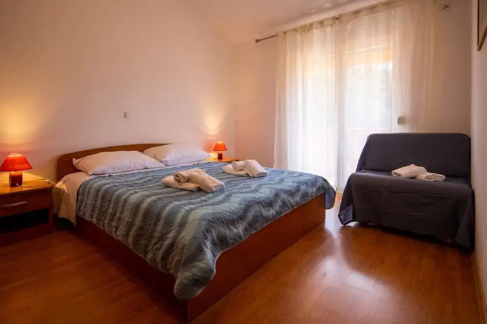 Apartments Den