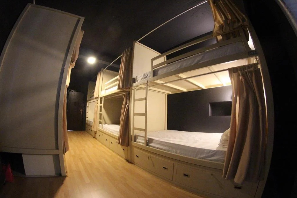 Bangkok W18 Hostel