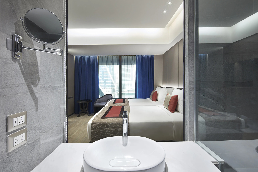 Отель Grace At Five by Grace Hotel Bangkok