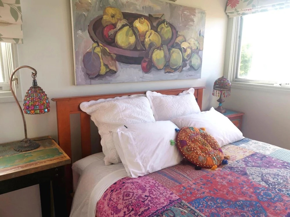Stylish Comfortable Central Artists Home