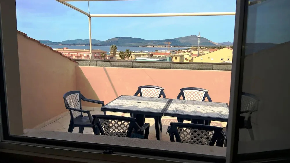 Apartment With 3 Bedrooms in Alghero, With Wonderful sea View, Furnish
