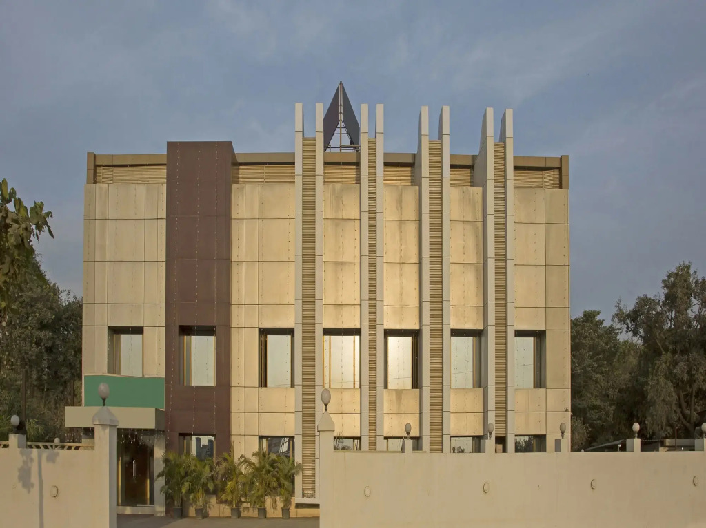 OYO 22290 Hotel Sunshine Residency