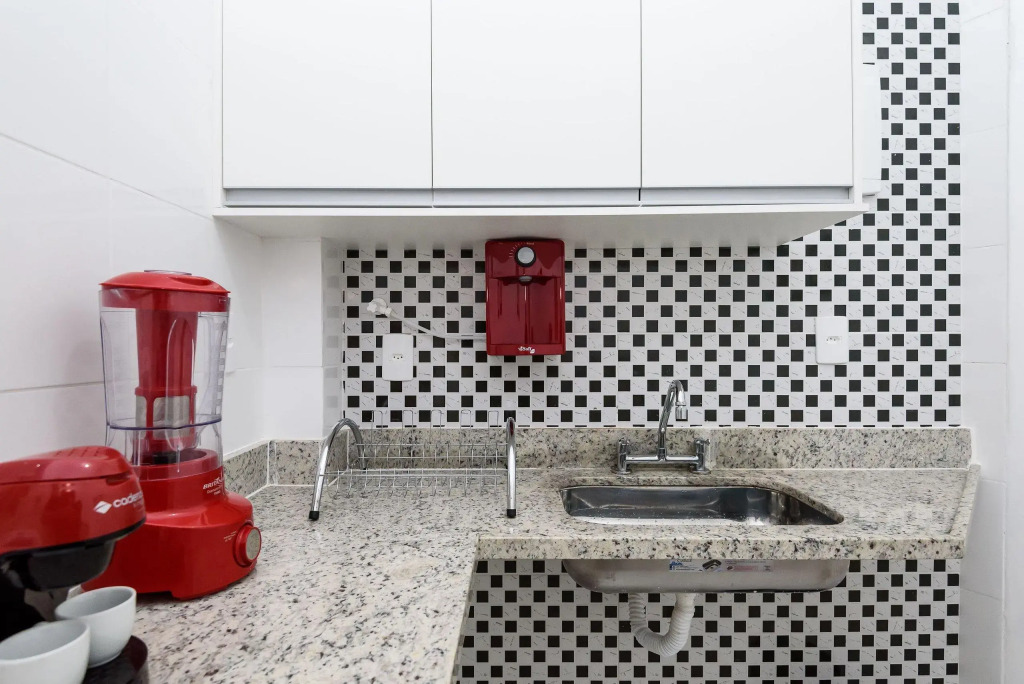 Apartamento 300m da Praia de Ipanema | RP 14/307