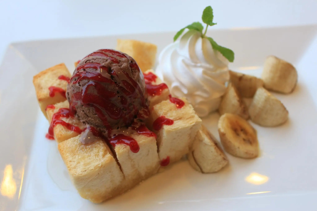 โรงแรมวีวิช V Wish Hotel