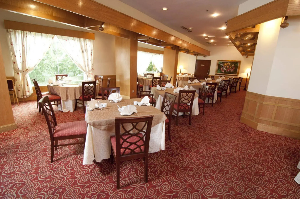 Swiss-Grand Beach Resort Kuantan - Newly Upgraded 5-Star