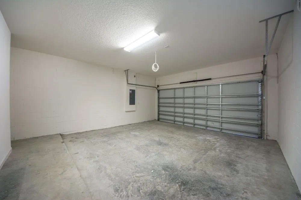 Private Beautiful Furnished ! 5 Bedroom Home