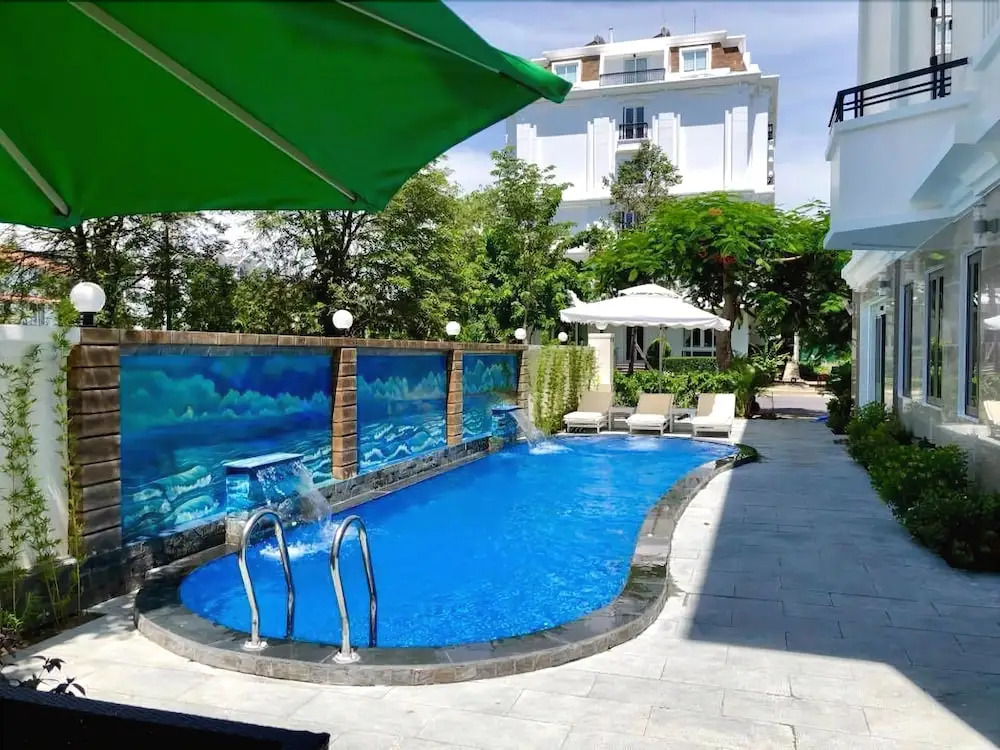 Sun & Sea Hotel