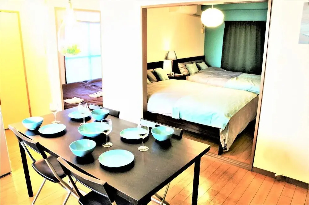 Spacious Apartment Sunshine City